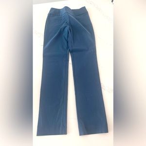 Size 0 NIC+ZOE Wonderstretch pants. Blue